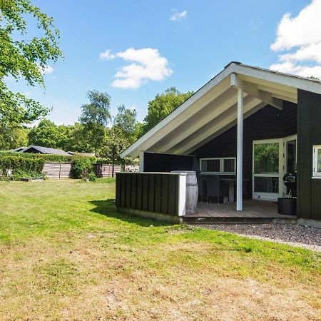5 Person Holiday Home In B Rkop Egeskov  Exteriör bild