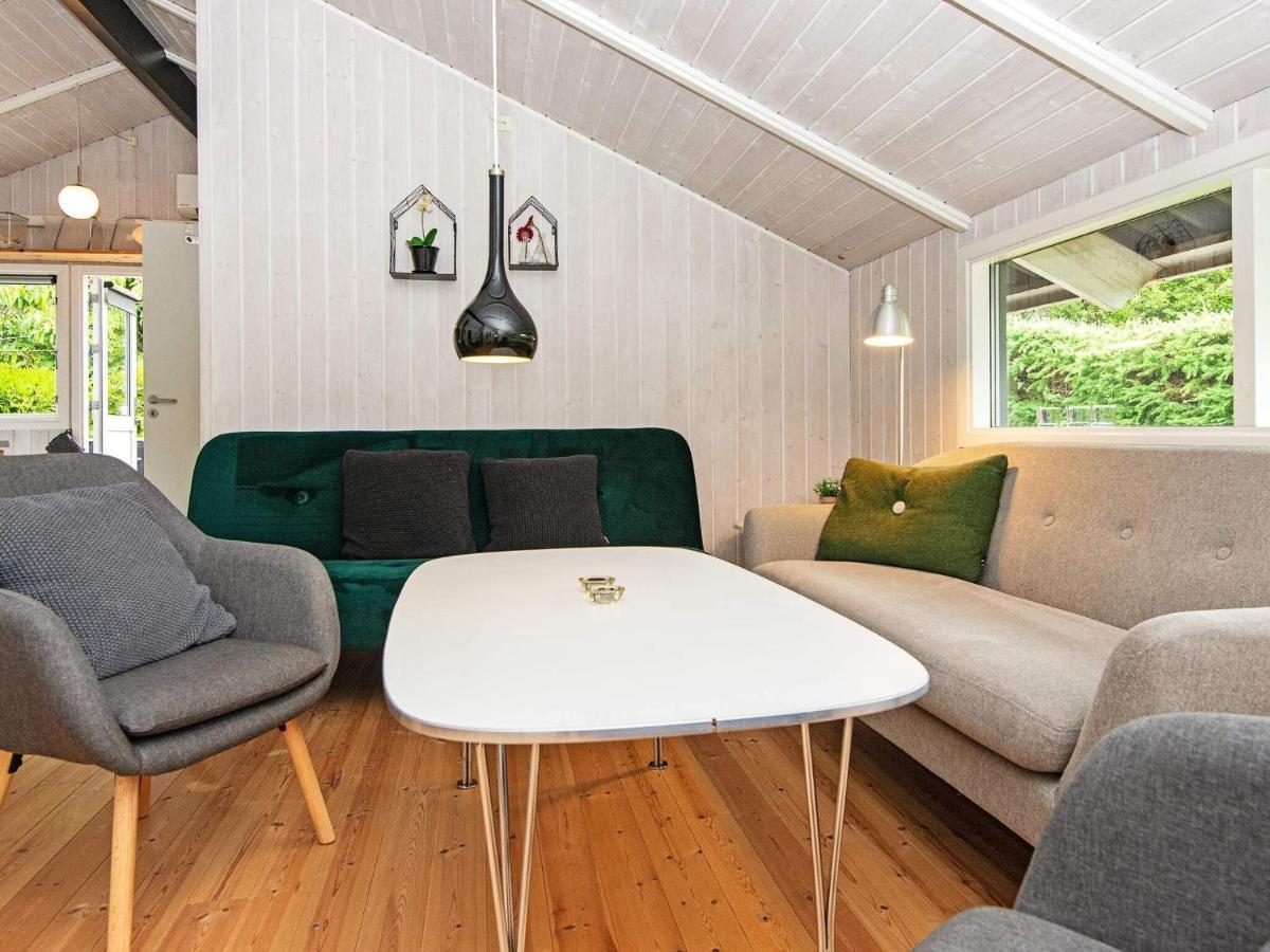 5 Person Holiday Home In B Rkop Egeskov  Exteriör bild