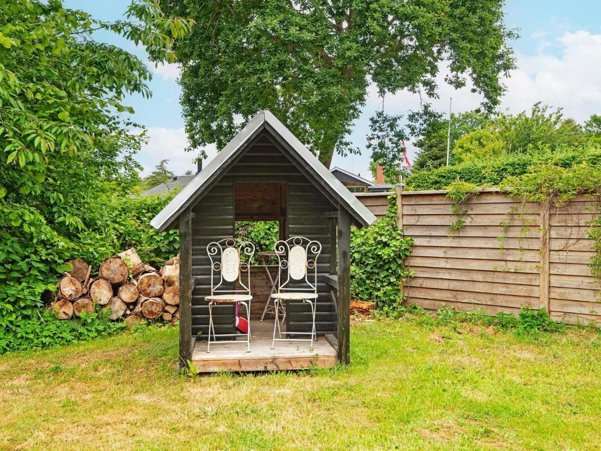 5 Person Holiday Home In B Rkop Egeskov  Exteriör bild