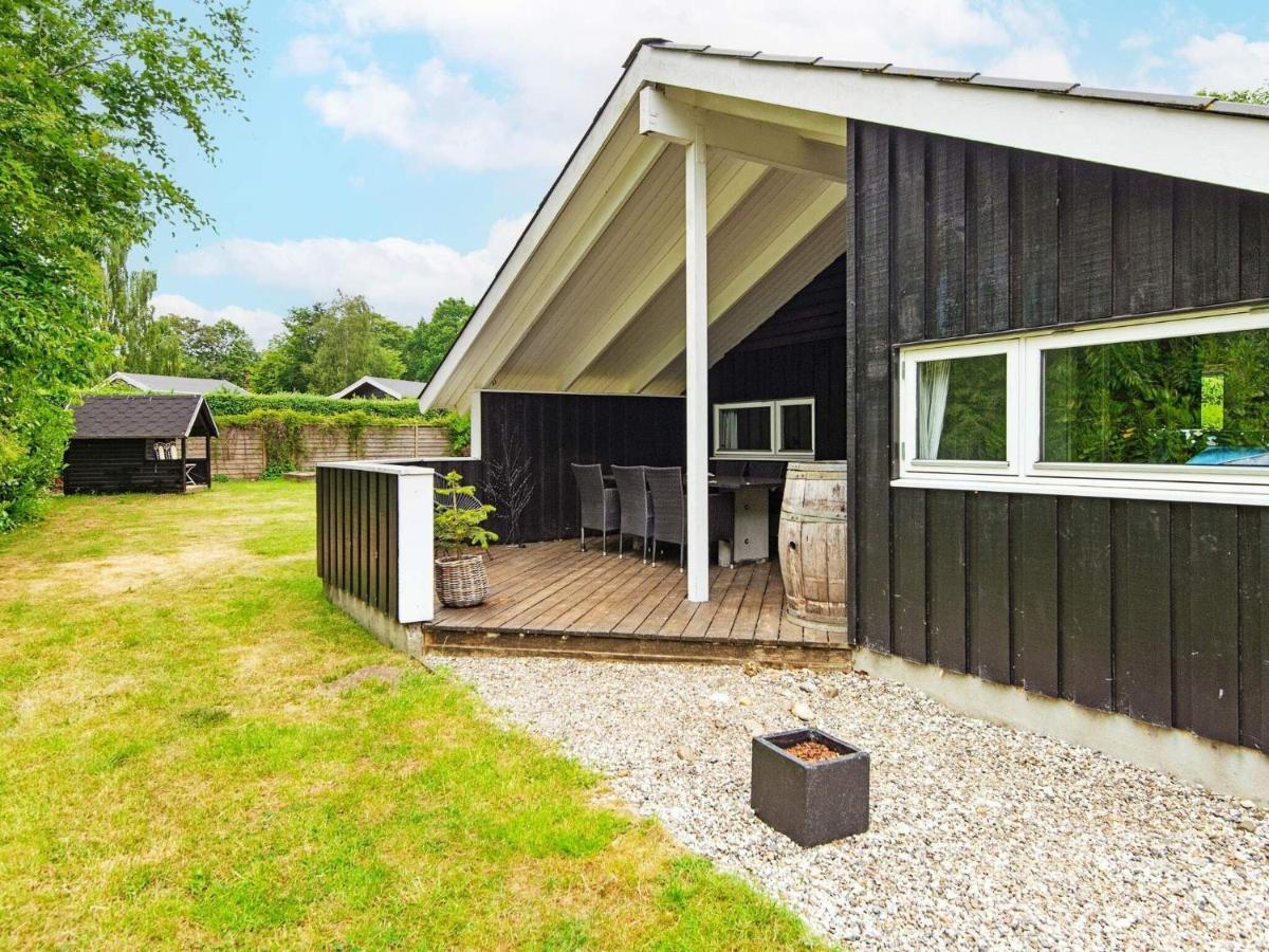 5 Person Holiday Home In B Rkop Egeskov  Exteriör bild